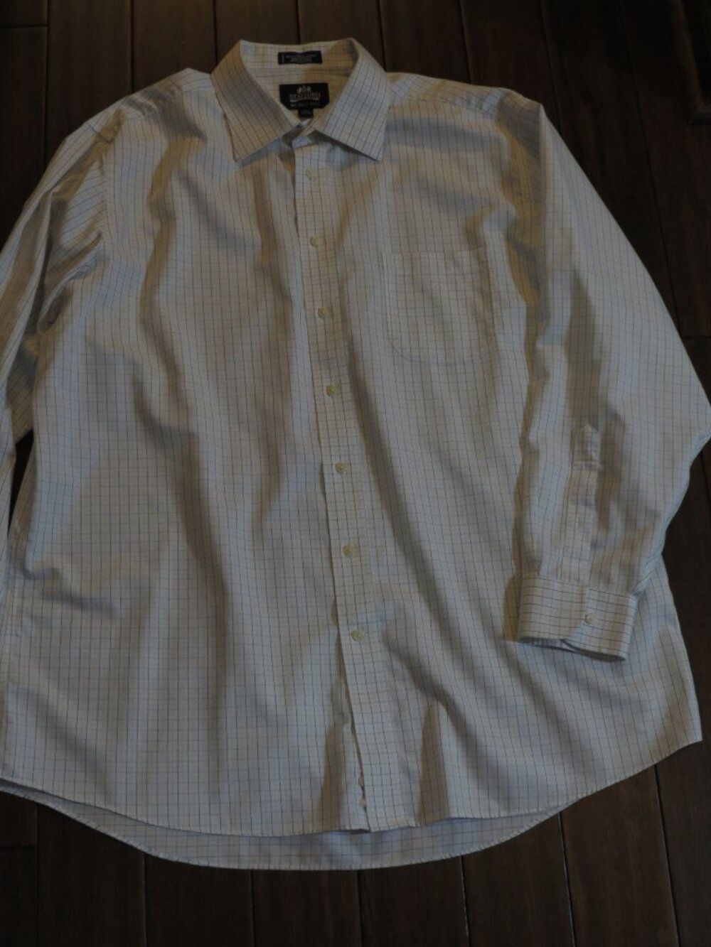 Stafford Super Shirt 17.5/34-35 Button Down Long Sleeve Shirt Plaid White Blues
